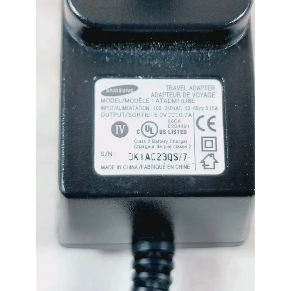 Genuine Samsung ATADM10JBE Power Supply AC Travel Adapter Output DC 5V 0.7A